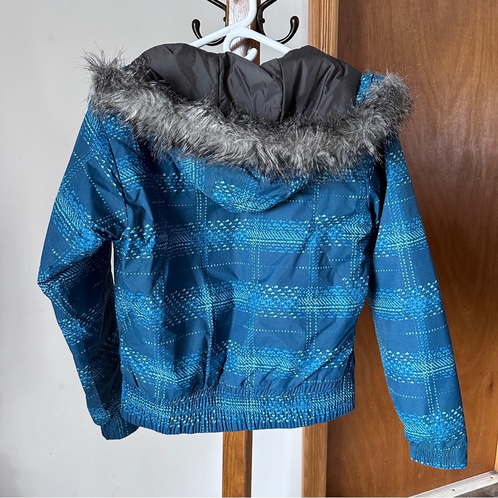 Columbia Faux Fur Winter Jacket - Picture 9 of 9